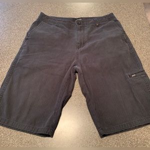 Vans Men’s Shorts Size 28.